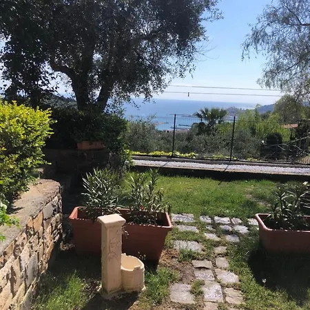 Le Jardin Sur Avec Bike Et Mtb Tour Πανσιόν Imperia