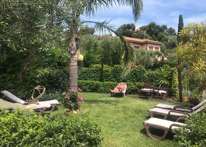 Pensionat Le Jardin Sur Avec Bike Et Mtb Tour Imperia