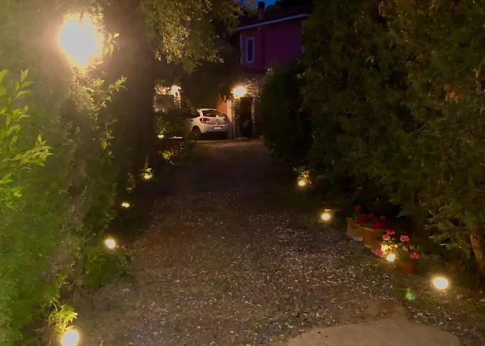 Le Jardin Sur Avec Bike Et Mtb Tour Pensión 3*